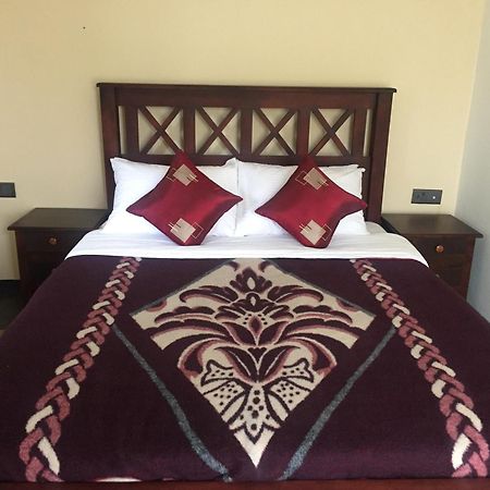 Hotel Suriya Guest Nuwara Eliya Esterno foto