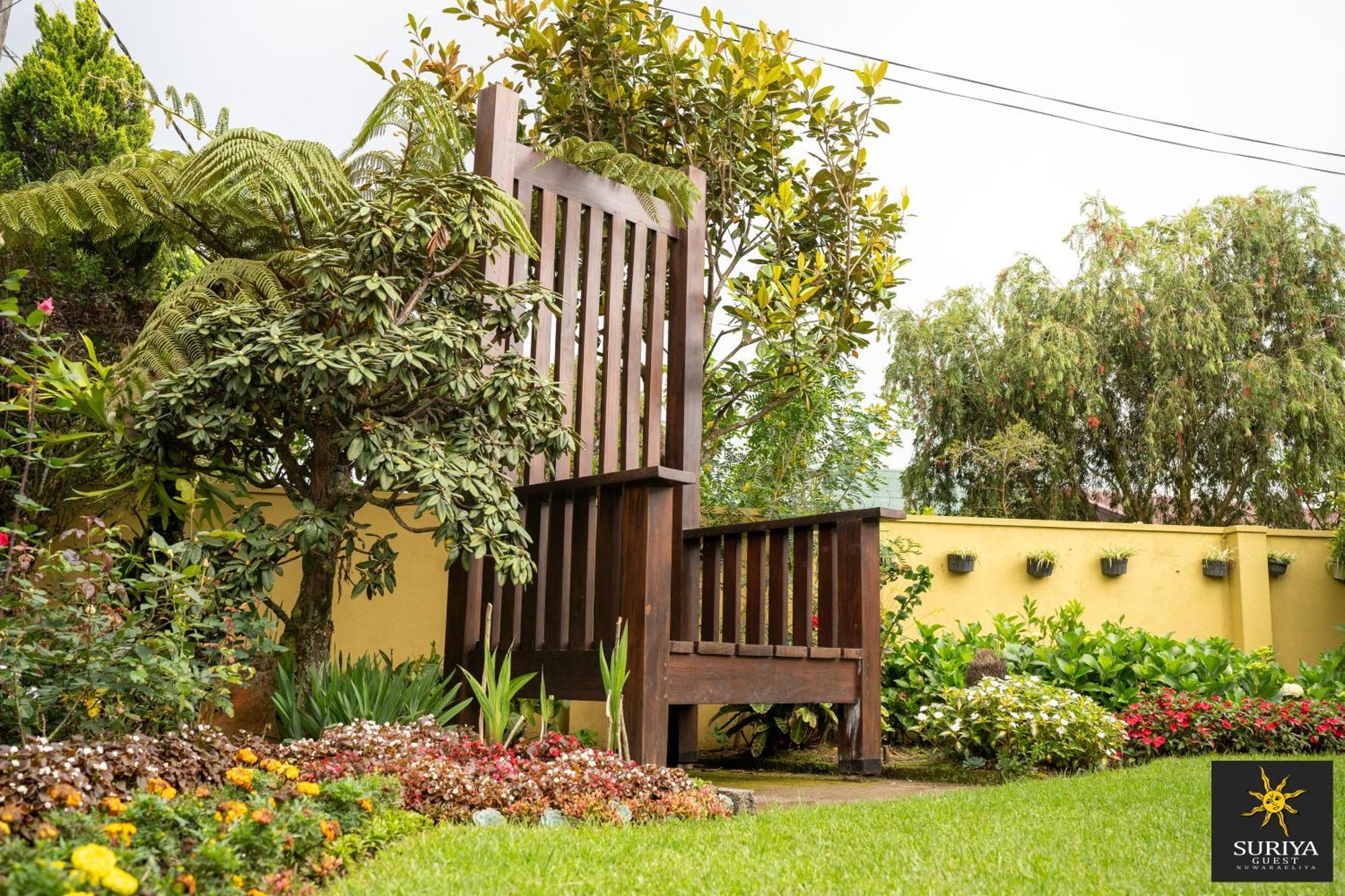 Hotel Suriya Guest Nuwara Eliya Esterno foto