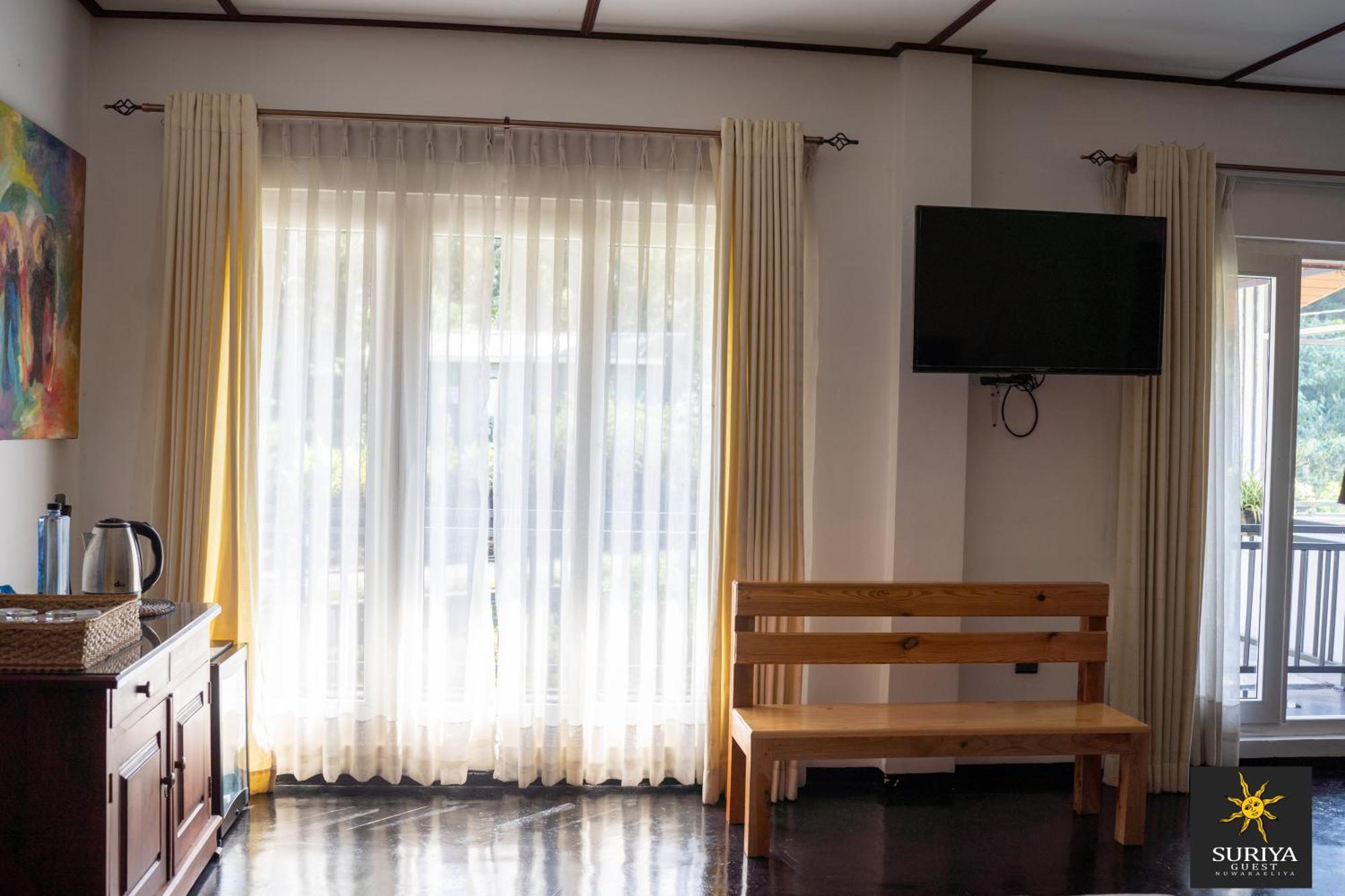Hotel Suriya Guest Nuwara Eliya Esterno foto